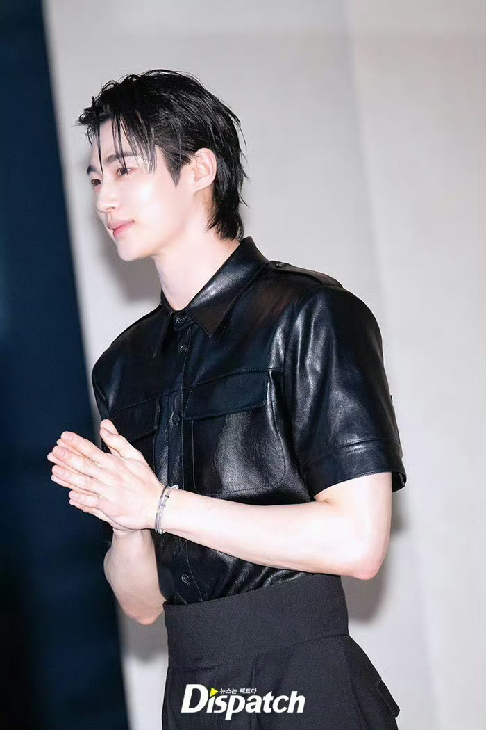 Hứa Quang Hán - Byeon Woo Seok quá bảnh, cùng nữ thần AI đổ bộ event của Gentle Monster- Ảnh 11. Hứa Quang Hán - Byeon Woo Seok quá bảnh, cùng nữ thần AI đổ bộ event của Gentle Monster- Ảnh 11.
