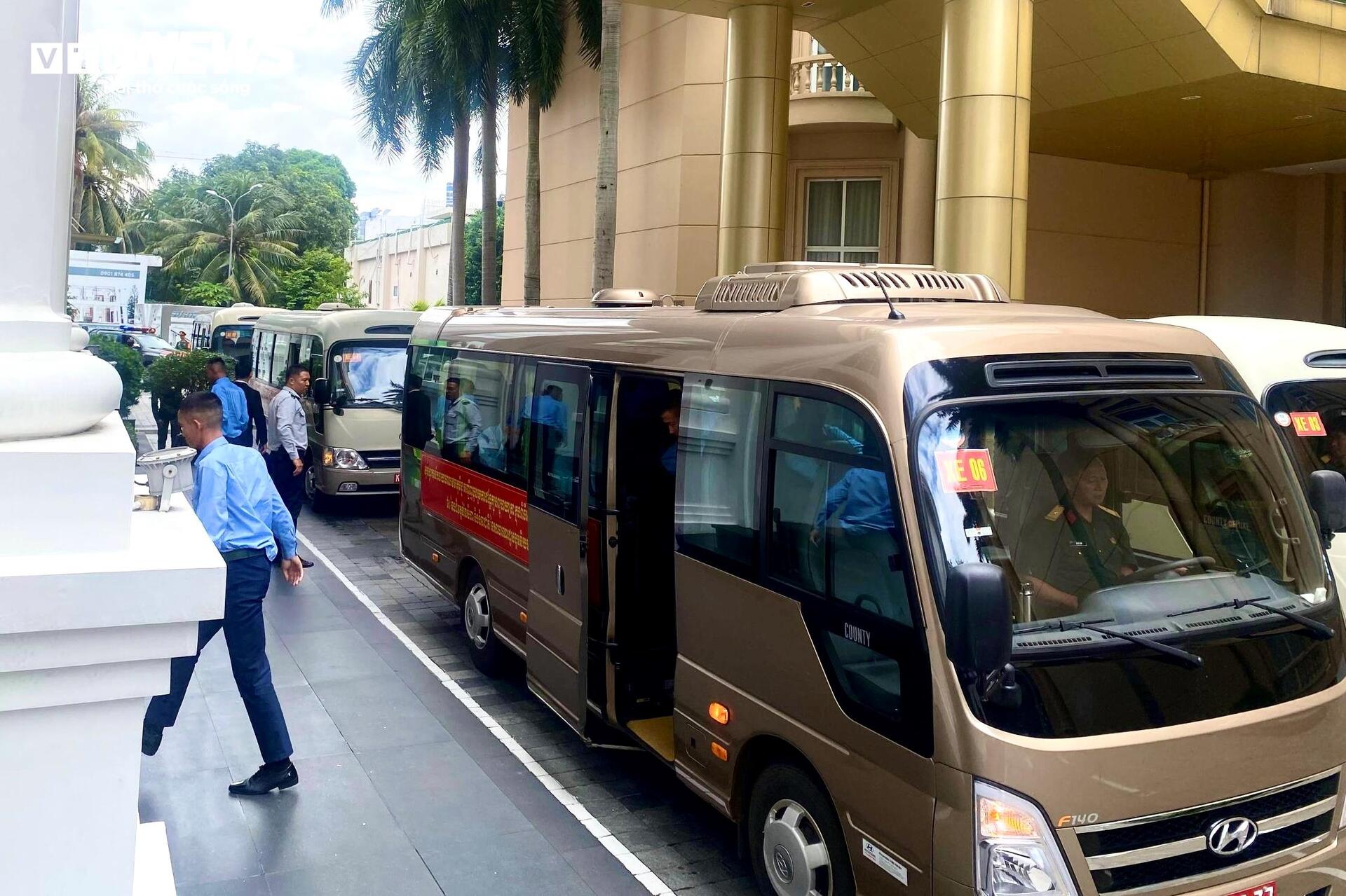 Đoàn quân đội Hoàng gia Campuchia về nước sau khi hoàn thành nhiệm vụ A80- Ảnh 2.