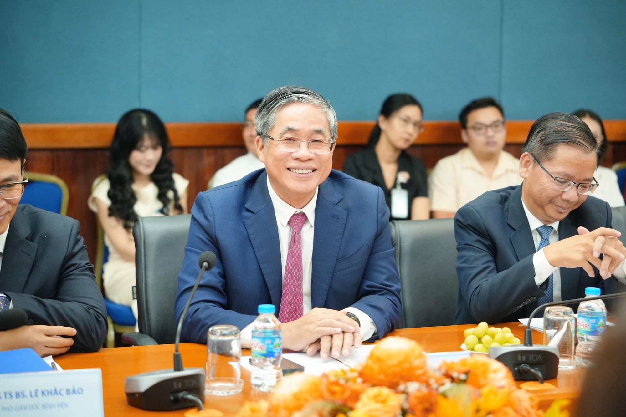 Long Châu – Bệnh viện Đại học Y Dược đồng kiến tạo hệ sinh thái y tế vì sức khỏe người Việt- Ảnh 4.