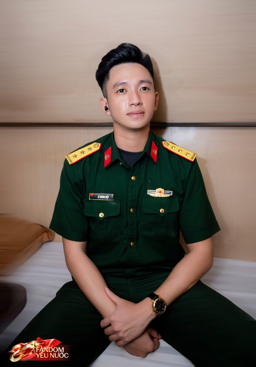 15 giây và chùm ảnh mới nhất của Lê Hoàng Hiệp trên tàu rời Hà Nội- Ảnh 3.