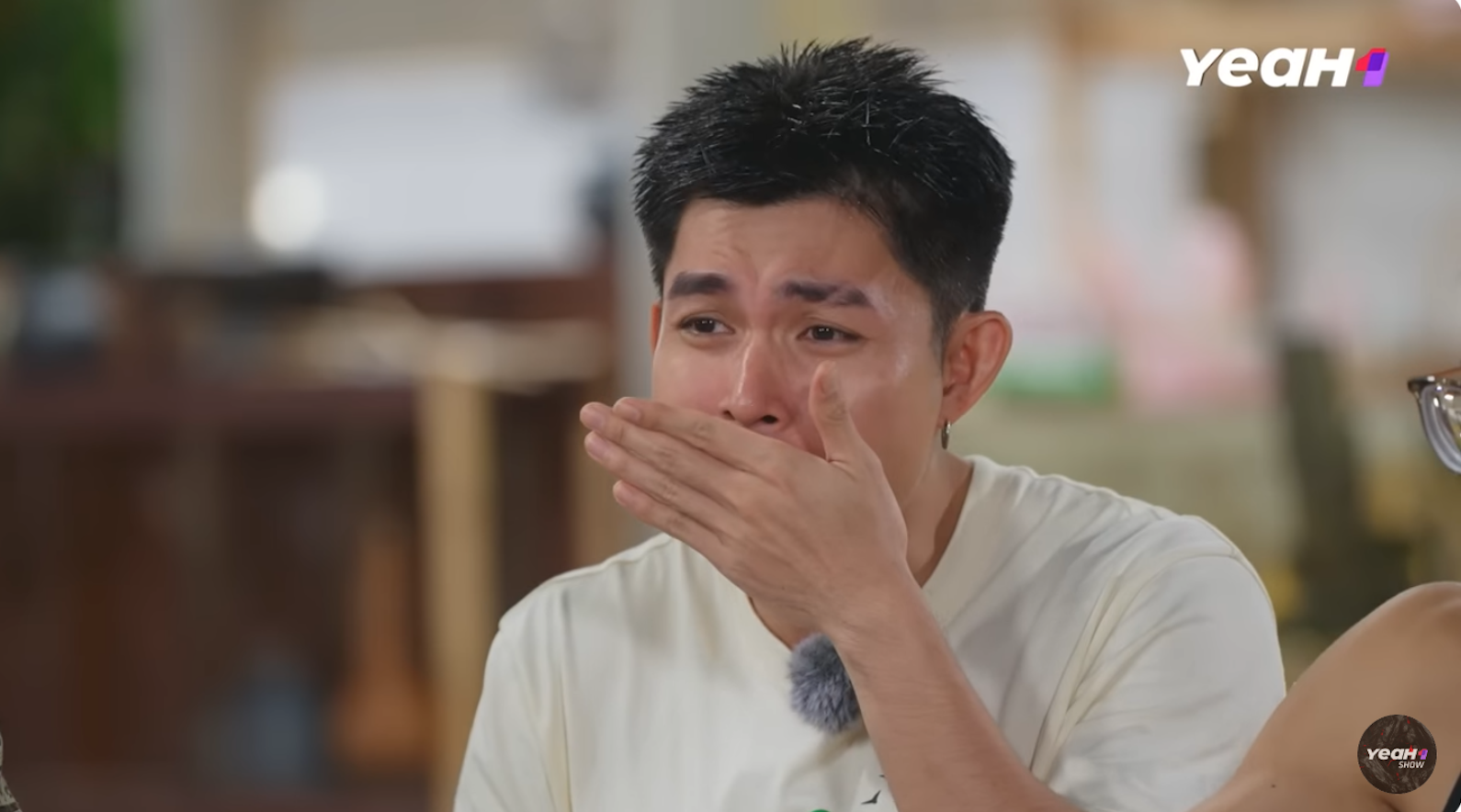 Thành viên Gia đình Haha đồng loạt bị "sốc" khi ăn món đặc sản ở Đắk Lắk, biểu cảm khiến dân mạng cười ngất- Ảnh 4.