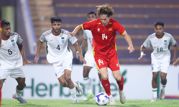Việt kiều dự bị vào sân ghi bàn, U23 Việt Nam đánh bại U23 Bangladesh- Ảnh 2.