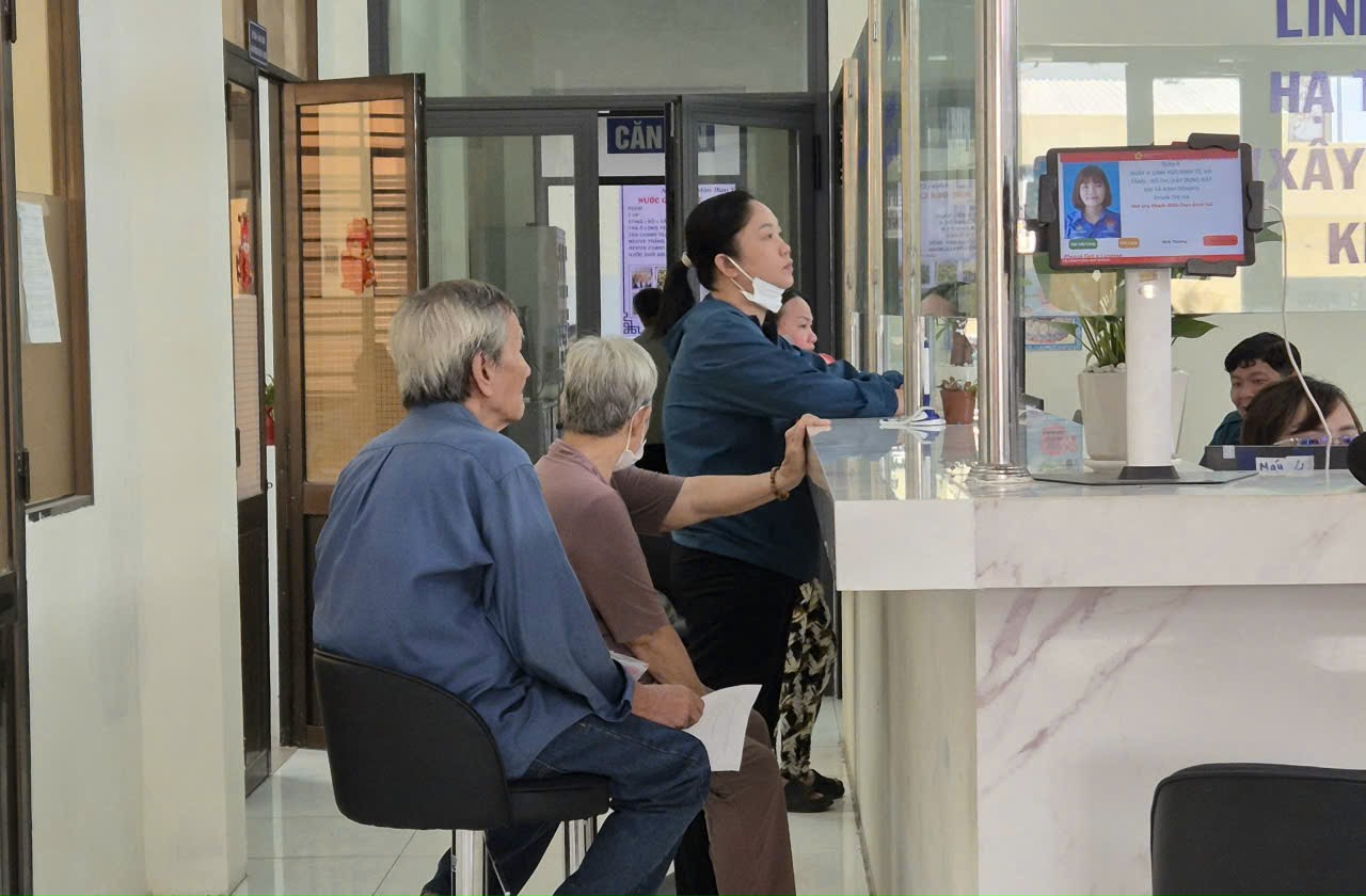 Người cao tuổi ở TP HCM đón nhận tin vui- Ảnh 1.