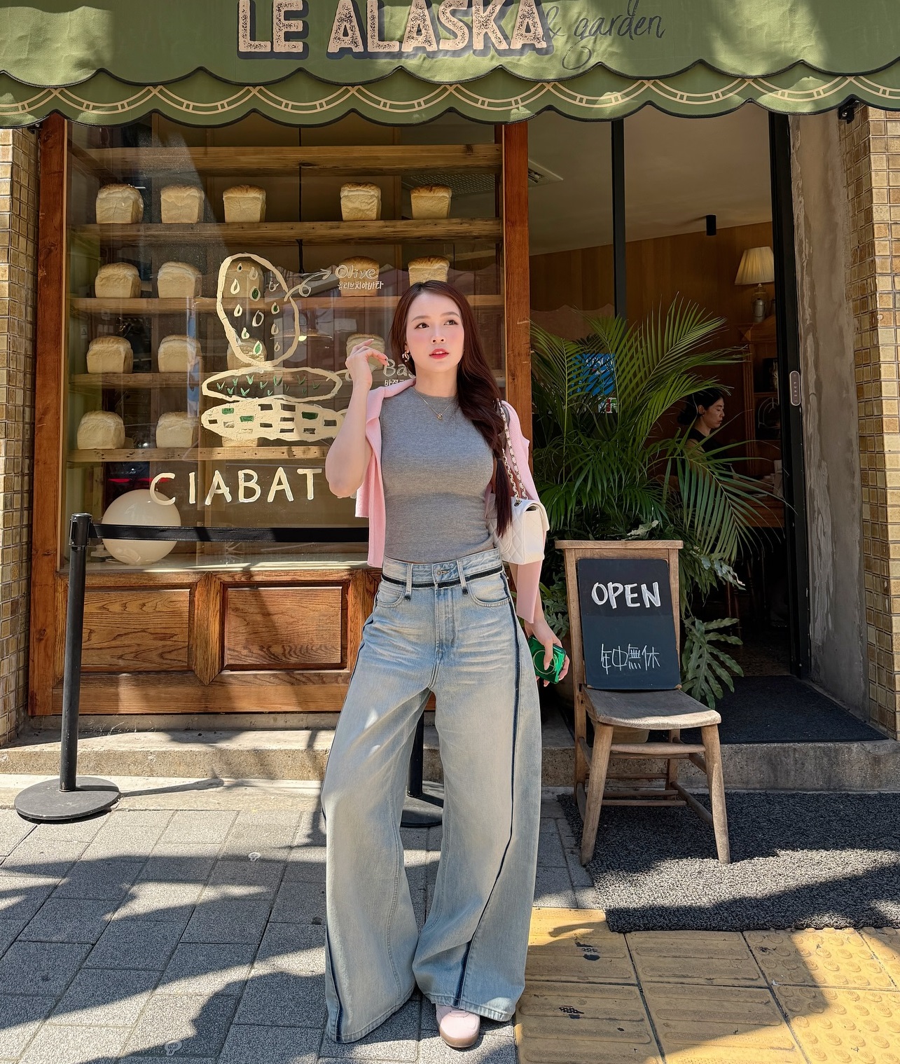 10 set quần jeans mùa thu sành điệu xuất sắc từ các mỹ nhân Việt- Ảnh 9.