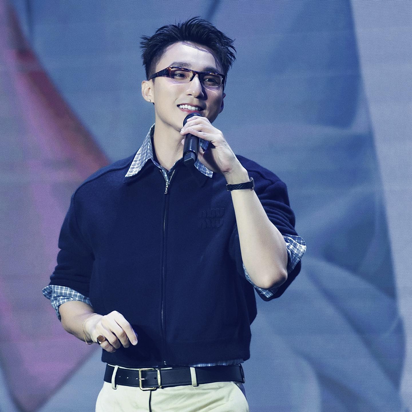 Fan Sơn Tùng M-TP xâm chiếm Threads City, rủ nhau chốt đơn một món đồ, có gì hot?- Ảnh 5.