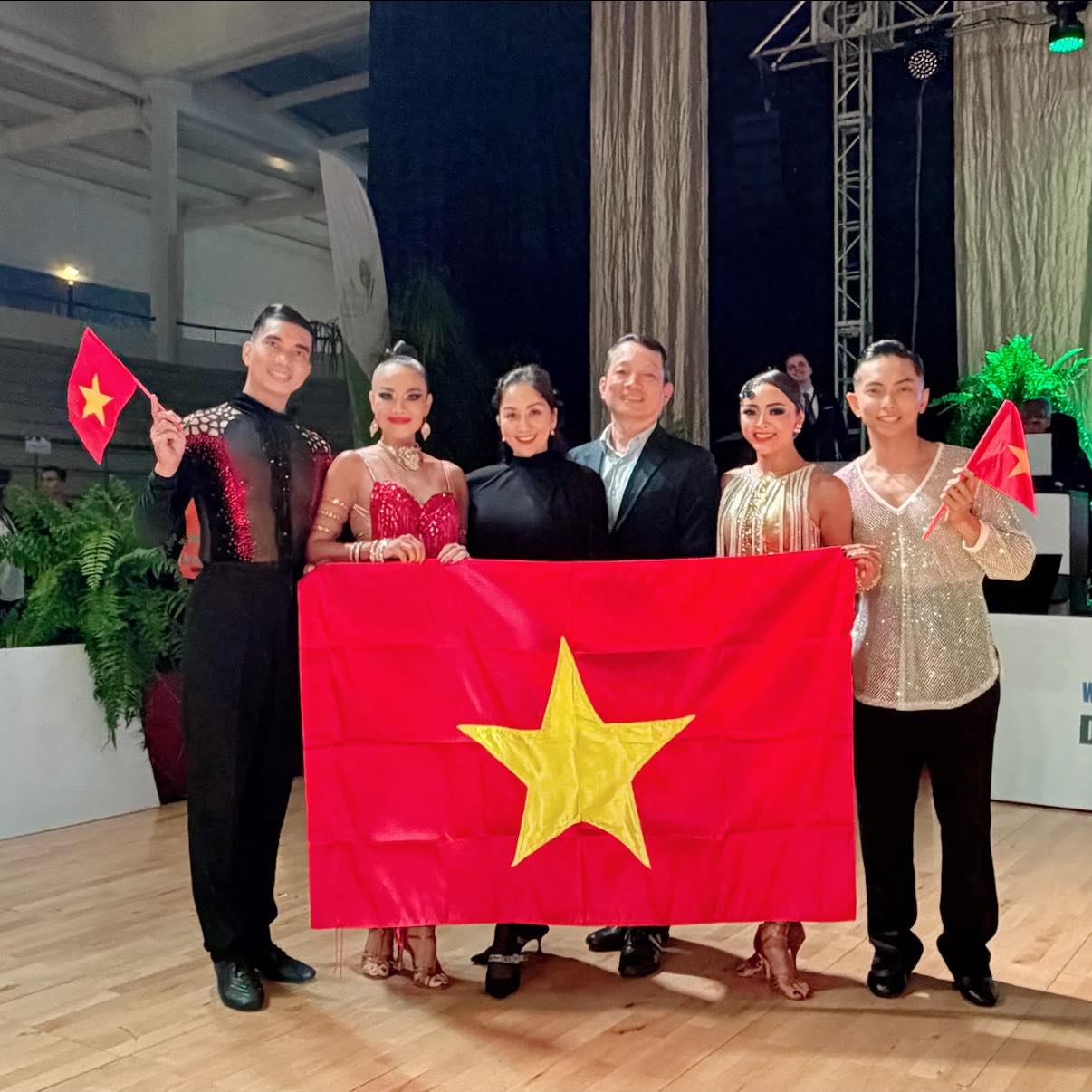 Phan Hiển - Thu Hương tiếp tục toả sáng giải châu Âu sau khi giành huy chương thế giới, Khánh Thi xúc động tự hào- Ảnh 2.
