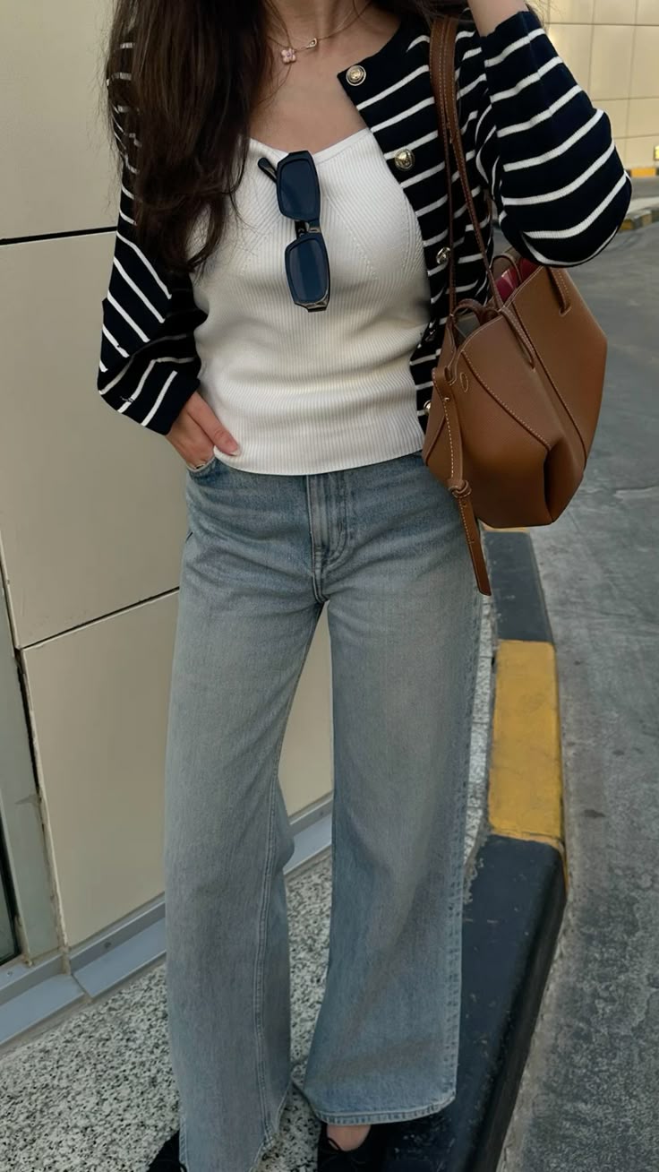 Nói thật: Tủ đồ mùa thu thiếu denim là lỗi lớn, dễ bị chê không sành điệu!- Ảnh 25.