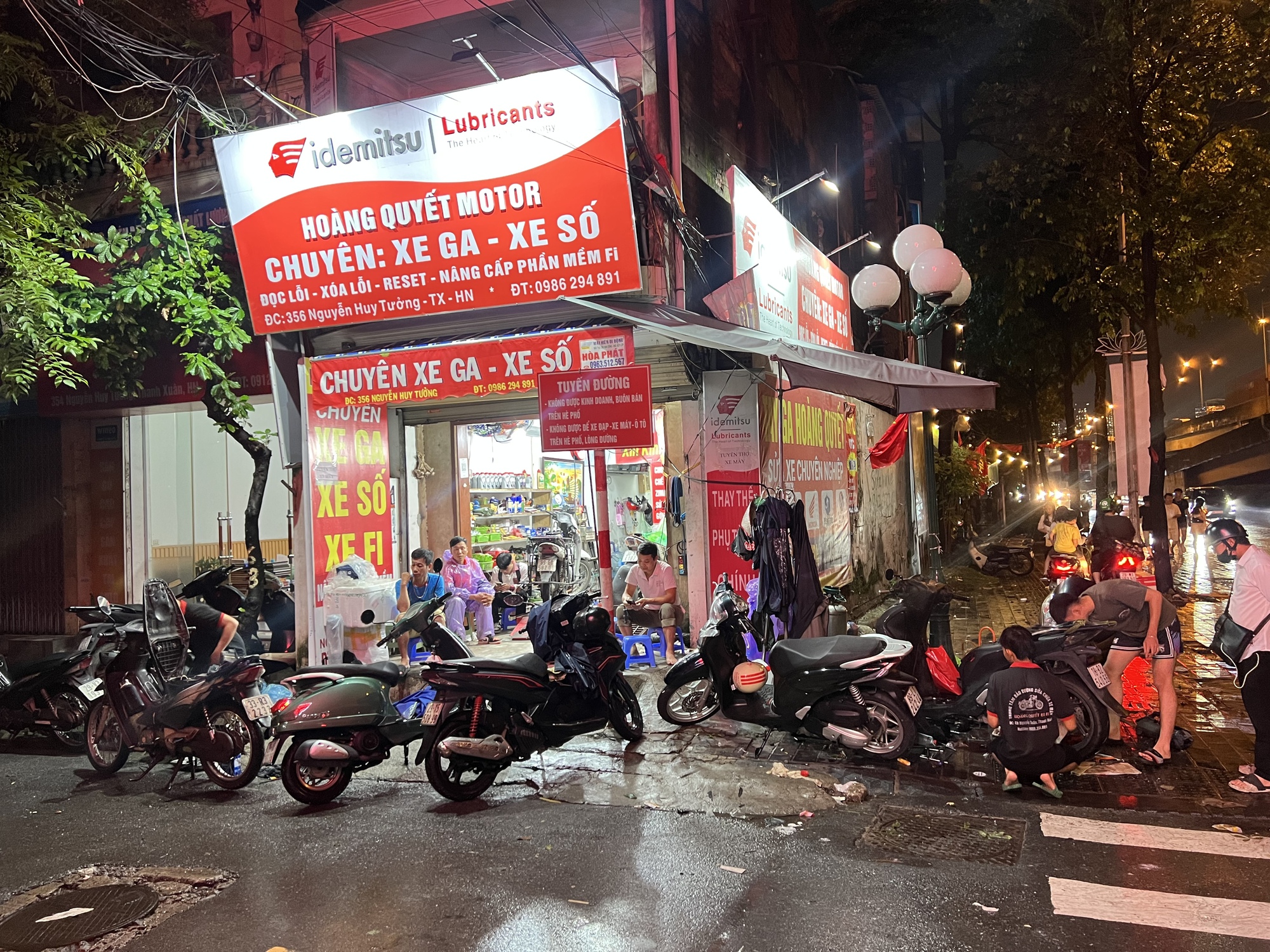 Nơi đông nhất Hà Nội lúc này- Ảnh 5.