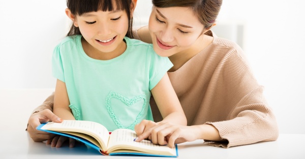 Giáo viên kinh nghiệm 20 năm khẳng định: Học sinh giỏi trong top 10 thường xuất thân từ 4 kiểu gia đình này- Ảnh 2.