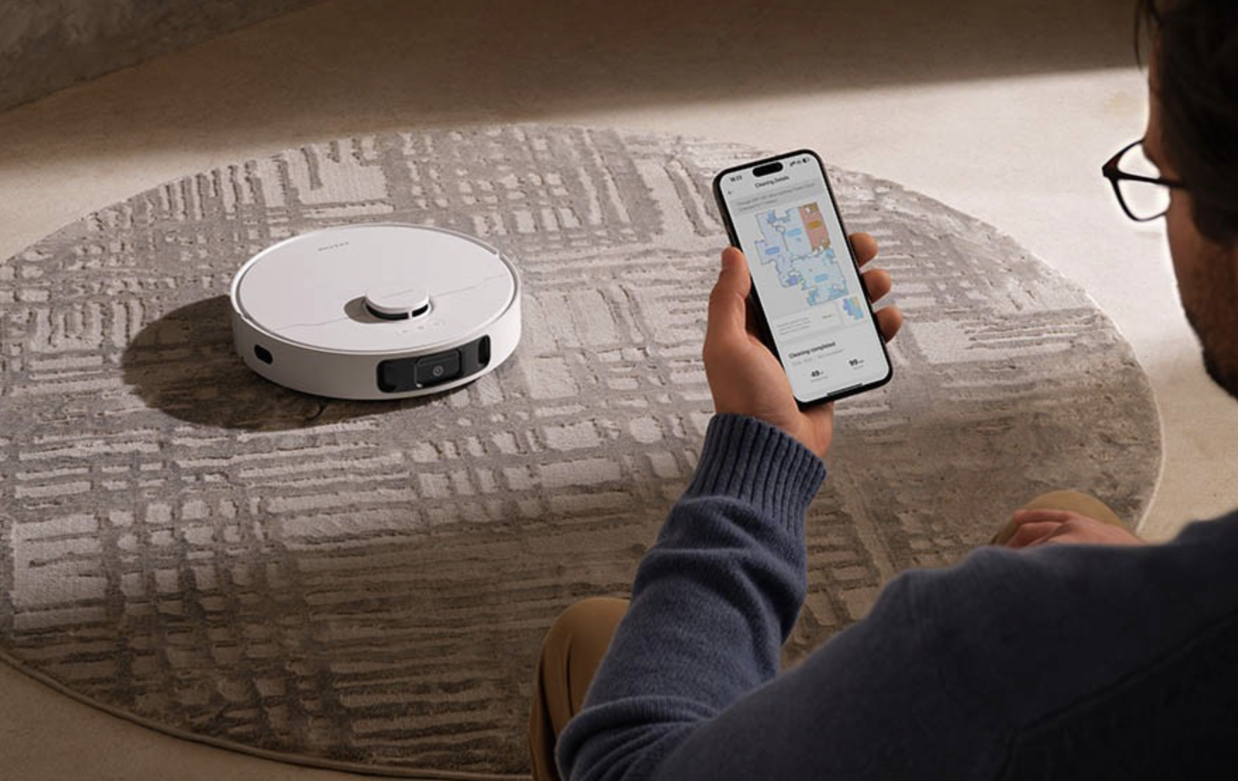 Tầm giá 10 triệu, có 5 mẫu robot hút bụi đáng “rút hầu bao” nhất cho gia đình trẻ- Ảnh 1.