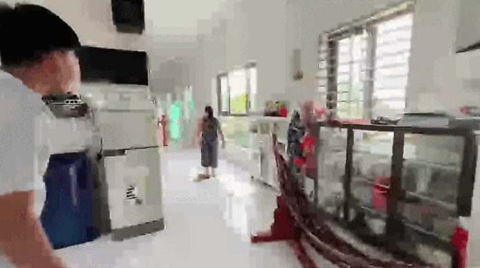 Thánh thần ơi nhà miền Tây khủng cỡ này: Càng ngắm càng như được 