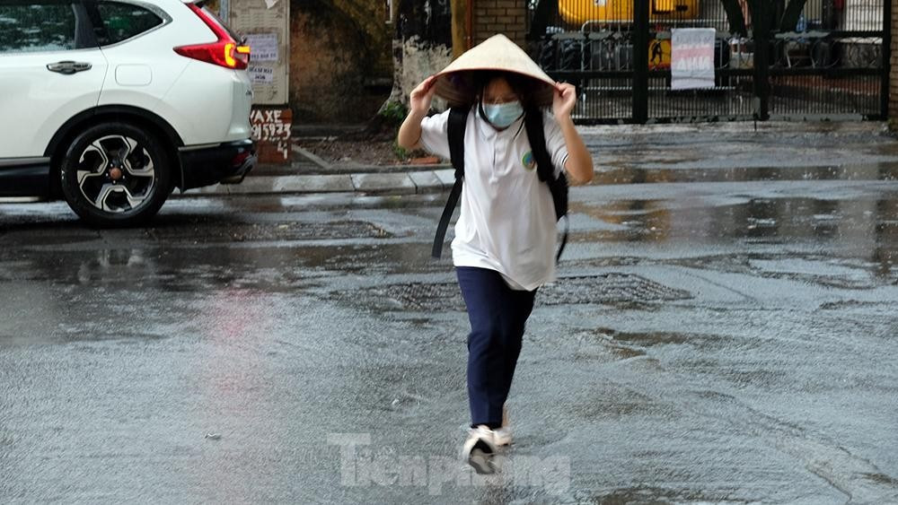 Hà Nội: Học sinh toàn thành phố nghỉ học ngày mai- Ảnh 1.