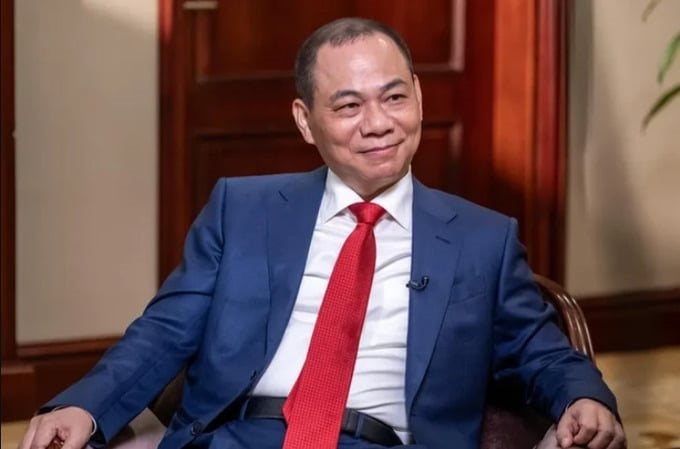 Tài sản của tỷ phú Phạm Nhật Vượng lần đầu chạm ngưỡng 17 tỷ USD- Ảnh 1.