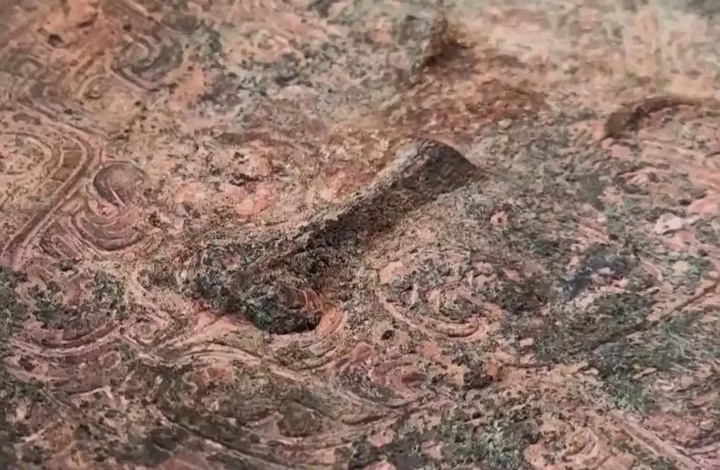 'Nghiên cứu' tiểu thuyết trộm mộ, người đàn ông đào được 20 báu vật trong mộ cổ- Ảnh 2. 'Nghiên cứu' tiểu thuyết trộm mộ, người đàn ông đào được 20 báu vật trong mộ cổ- Ảnh 2.