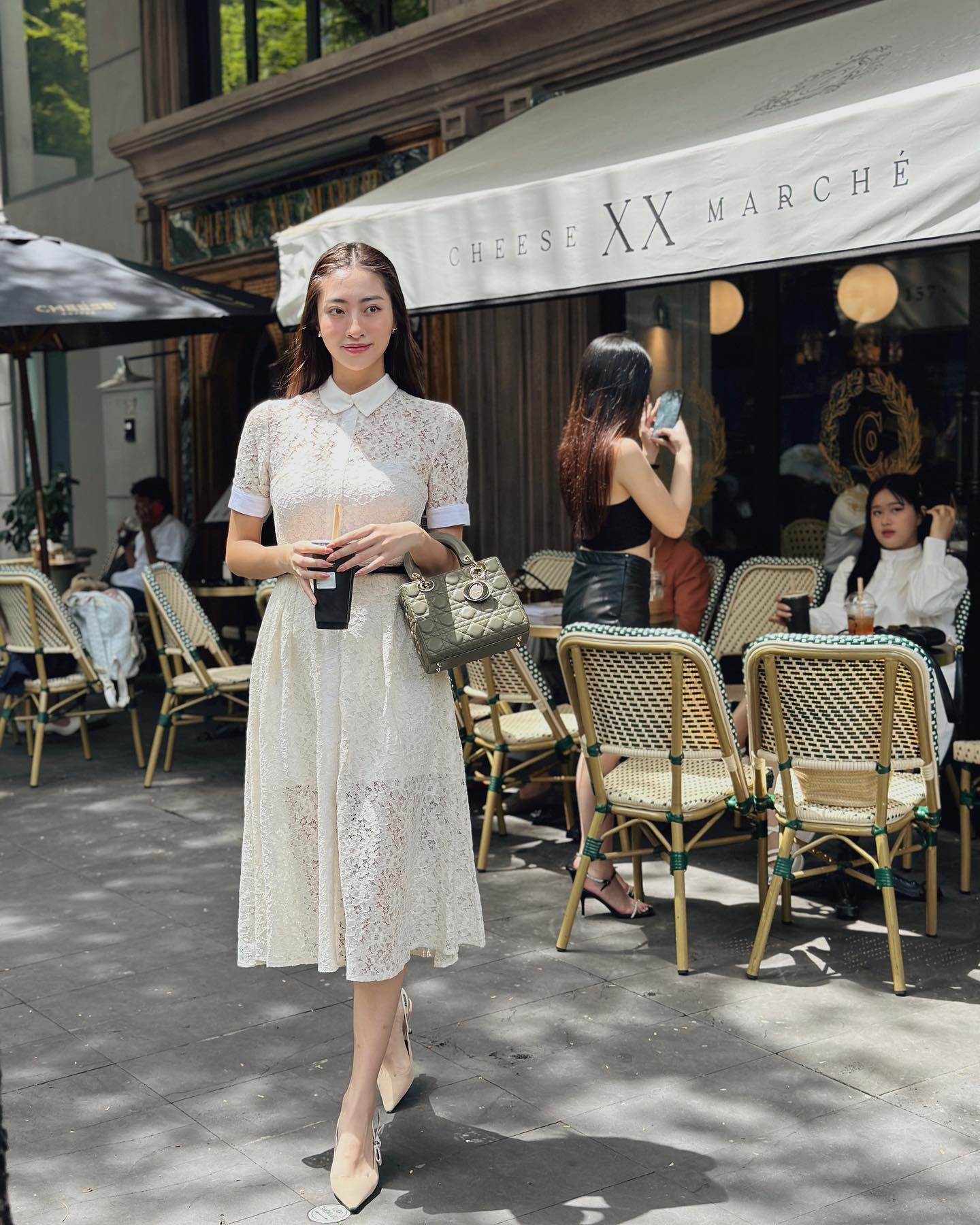Tham khảo 10 set váy mùa thu trẻ xinh mãn nhãn từ sao Việt- Ảnh 8.