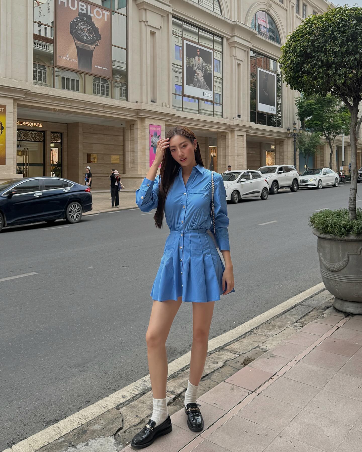 Tham khảo 10 set váy mùa thu trẻ xinh mãn nhãn từ sao Việt- Ảnh 6.