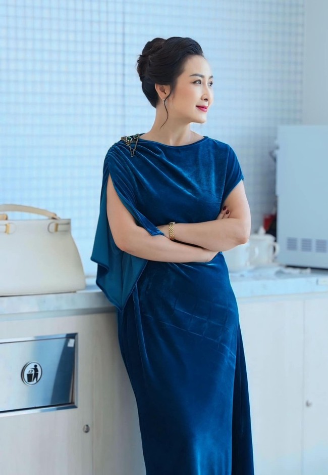 Mỹ nh&acirc;n Việt "đẹp như cả d&agrave;n minh tinh ch&acirc;u &Aacute; cộng lại": Tr&ecirc;n phim &aacute;p đặt con c&aacute;i, ngo&agrave;i đời lại dạy con cực chuẩn!- Ảnh 3.