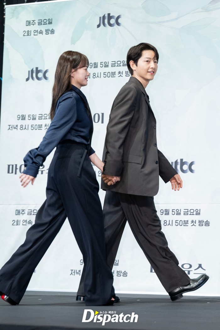 Song Joong Ki tái xuất gây ngỡ ngàng, làm 