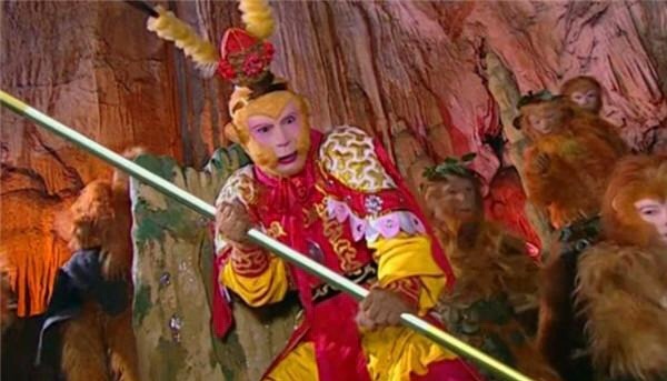 4 đời chủ nhân của gậy Như Ý, Tôn Ngộ Không sở hữu cuối cùng nhưng lại yếu nhất- Ảnh 1.
