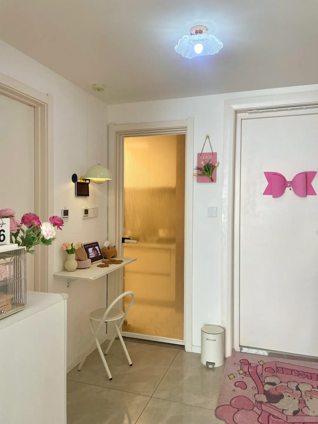 Cô gái làm việc 20 năm mua được căn hộ 12m2: Không gian nhỏ nhưng đẹp ngoạn mục, ai xem cũng trầm trồ- Ảnh 2.