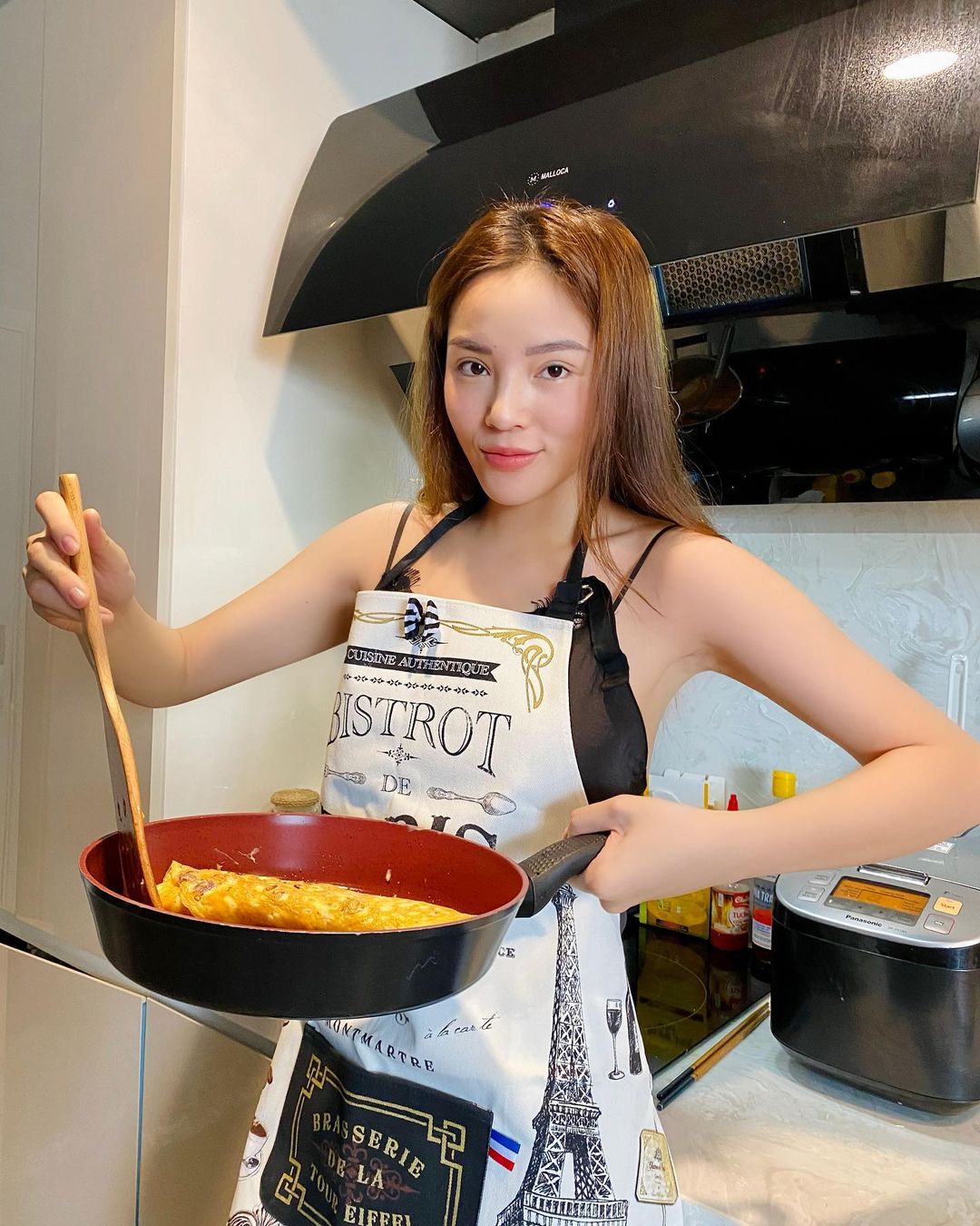 Bếp nhà sao Việt nào cũng có 3 món đồ Bếp nhà sao Việt nào cũng có 3 món đồ