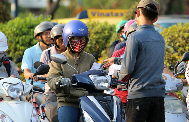 Công an TP. HCM cảnh báo khẩn: Tân sinh viên dễ mất tiền, vướng vòng lao lý vì chiêu trò lừa đảo này- Ảnh 2.