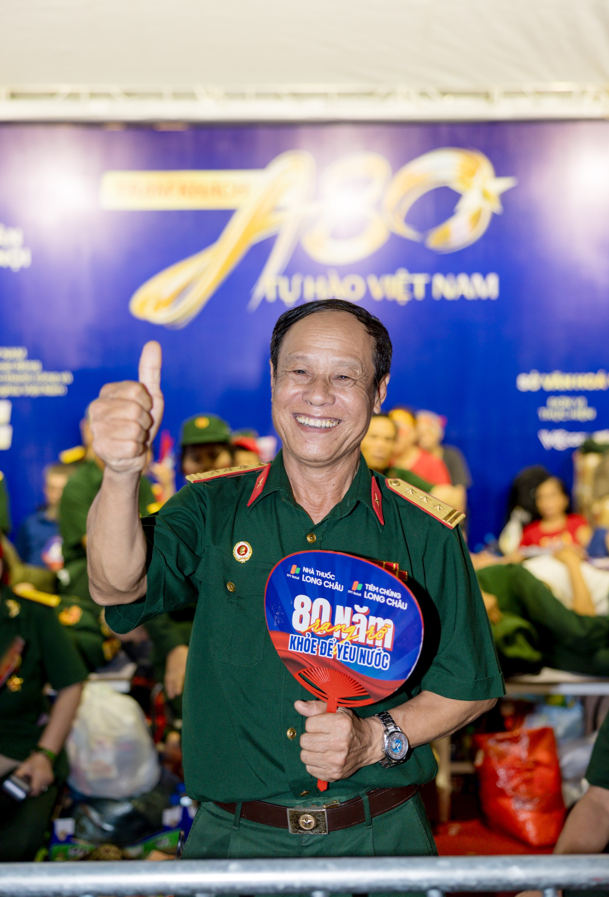 Lụy concert A80 với những hình ảnh ấm áp tại trạm khách A80: Tự hào Việt Nam- Ảnh 6. Lụy concert A80 với những hình ảnh ấm áp tại trạm khách A80: Tự hào Việt Nam- Ảnh 6.