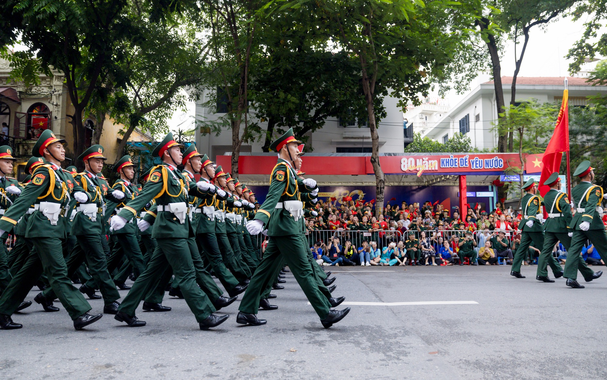 Lụy concert A80 với những hình ảnh ấm áp tại trạm khách A80: Tự hào Việt Nam- Ảnh 17. Lụy concert A80 với những hình ảnh ấm áp tại trạm khách A80: Tự hào Việt Nam- Ảnh 17.