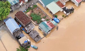 Biển Đông sắp đón áp thấp nhiệt đới- Ảnh 2.
