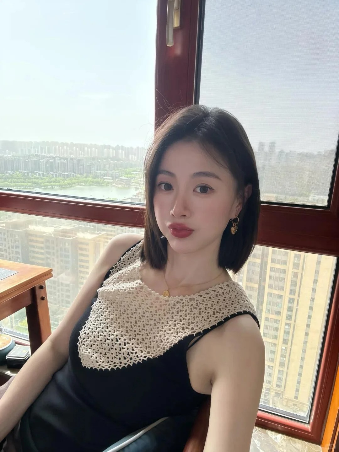 37 tuổi, tôi trẻ hóa da nhờ collagen và bí quyết dưỡng da tối giản 3 bước- Ảnh 5.