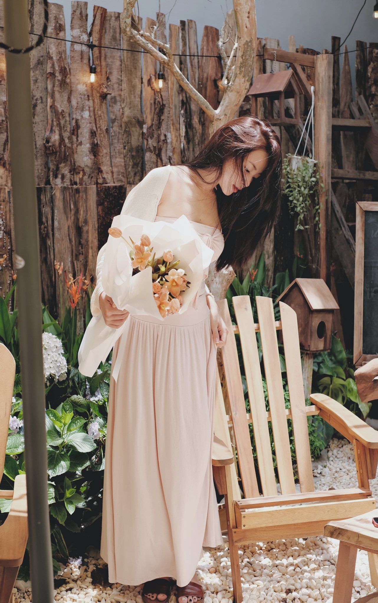 Cô giáo mầm non cưới cầu thủ nổi tiếng, về làm bà chủ khách sạn, mẹ 2 con vẫn xinh xuất sắc, body nóng bỏng- Ảnh 15.
