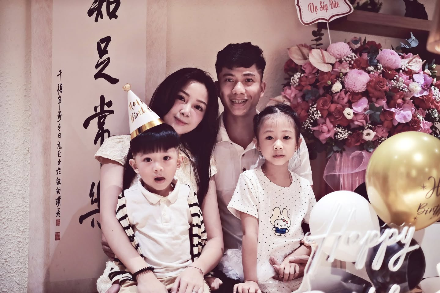 Cô giáo mầm non cưới cầu thủ nổi tiếng, về làm bà chủ khách sạn, mẹ 2 con vẫn xinh xuất sắc, body nóng bỏng- Ảnh 16.