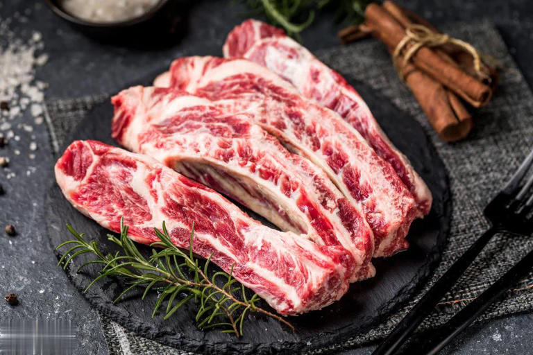 Mua thịt bò đừng chọn bừa: Dân sành ăn chỉ nhắm đúng 3 phần này, chế biến đúng cách thơm ngon gấp bội- Ảnh 3.