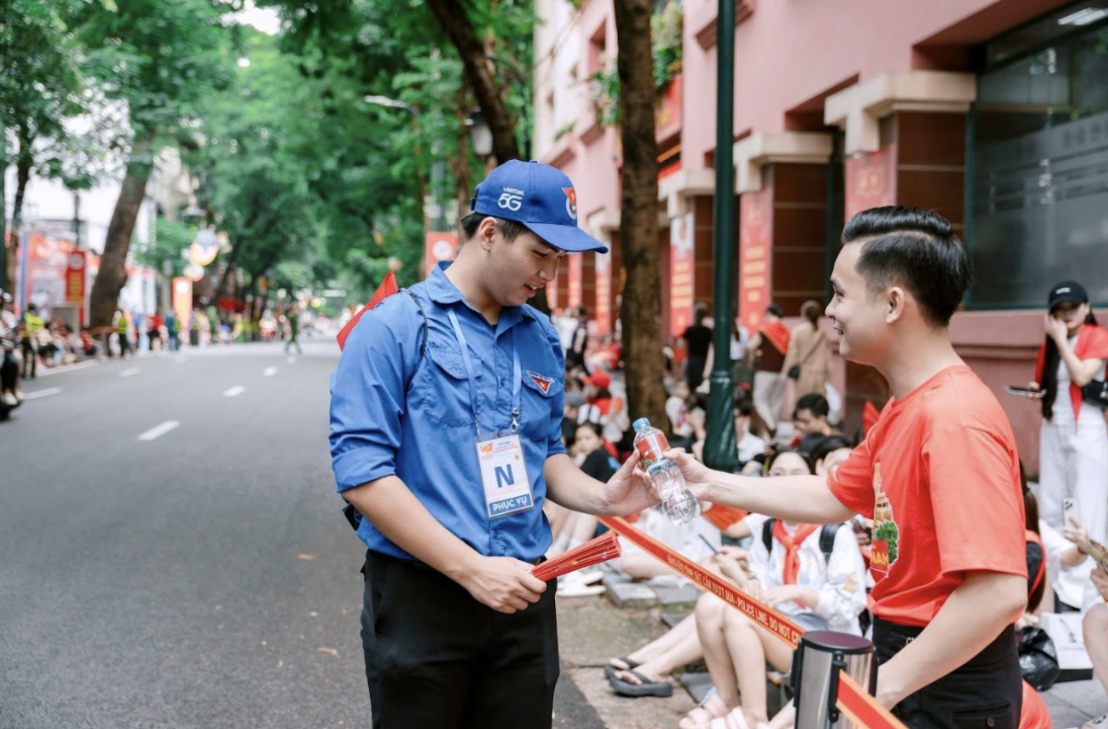 Đại lễ khép lại, một hành trình mới mở ra: Yêu nước từ những điều lặng thầm nhỏ bé- Ảnh 12. Đại lễ khép lại, một hành trình mới mở ra: Yêu nước từ những điều lặng thầm nhỏ bé- Ảnh 12.