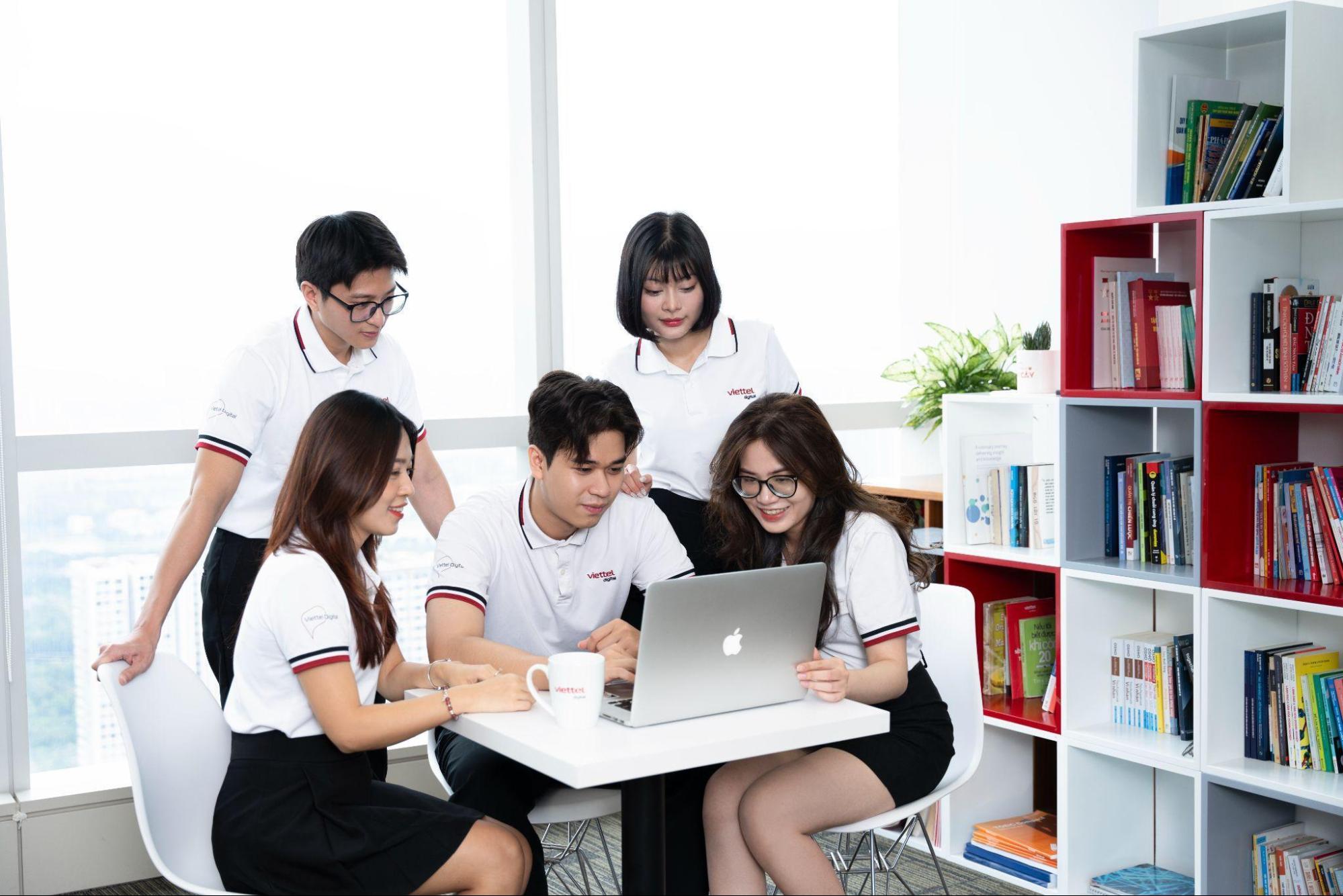 Viettel Digital xây dựng môi trường làm việc “hạnh phúc” để giữ chân nhân tài- Ảnh 1.