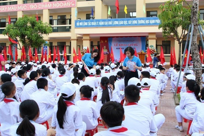 Đóng BHYT chưa đầy 100k/tháng, nữ sinh Hà Nội được thanh toán gần 1 tỷ đồng- Ảnh 1. Đóng BHYT chưa đầy 100k/tháng, nữ sinh Hà Nội được thanh toán gần 1 tỷ đồng- Ảnh 1.