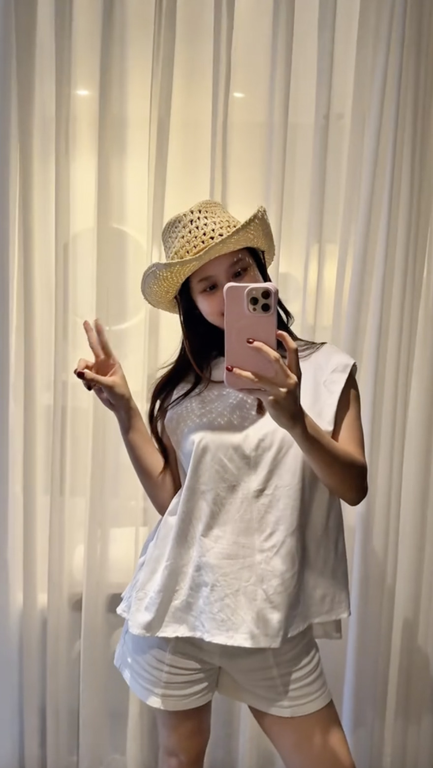 Hàn Hằng thông báo đã sinh con đầu lòng, công bố hình ảnh từng giấu kín- Ảnh 4.