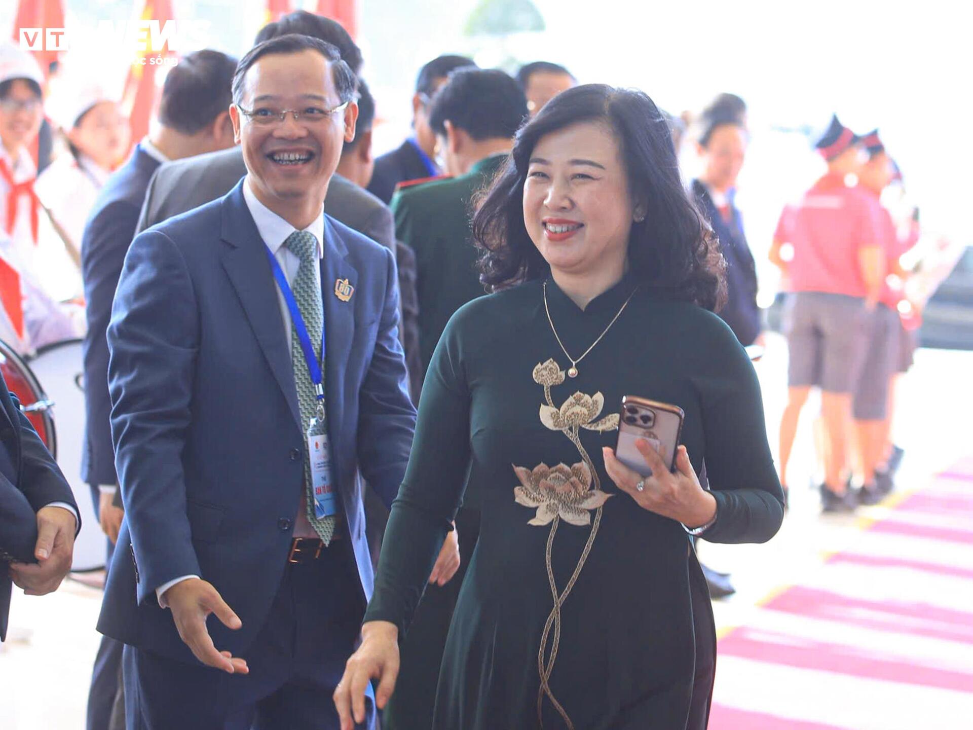 Tổng Bí thư Tô Lâm dự lễ kỷ niệm 80 năm truyền thống ngành Giáo dục và khai giảng năm học 2025-2026- Ảnh 13.