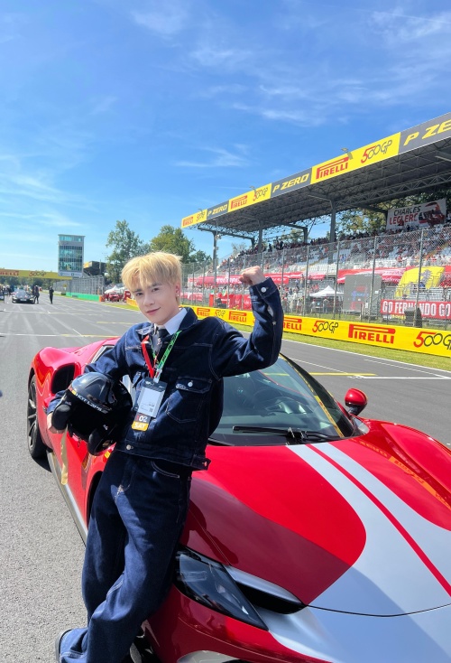 Quang Hùng MasterD tại F1 Grand Prix x Ferrari ở Ý: Visual Quang Hùng MasterD tại F1 Grand Prix x Ferrari ở Ý: Visual
