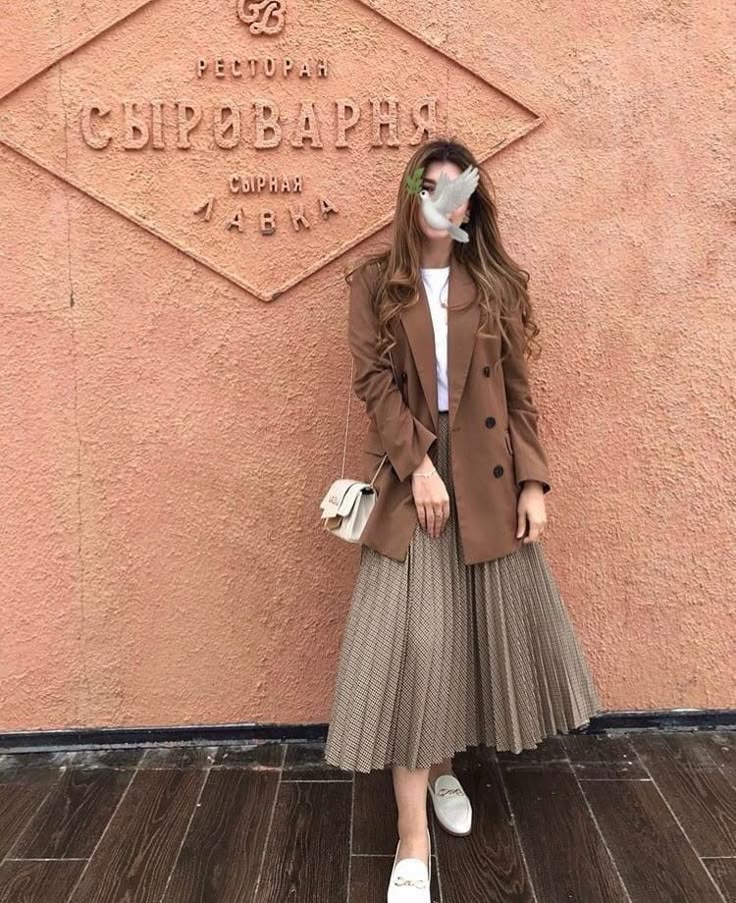 Blazer là item "must-have" mùa thu nhưng phụ nữ 30+ nên tránh kiểu này- Ảnh 1.