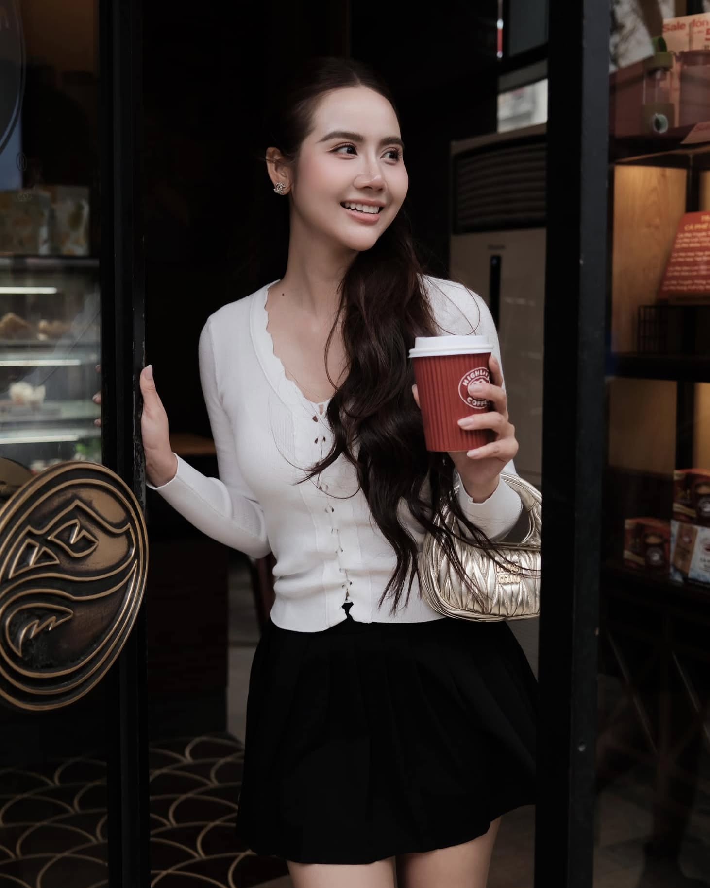 10 set đồ hé lộ lý do vì sao Huyền Lizzie ngày càng nhuận sắc và mặc đẹp- Ảnh 6.