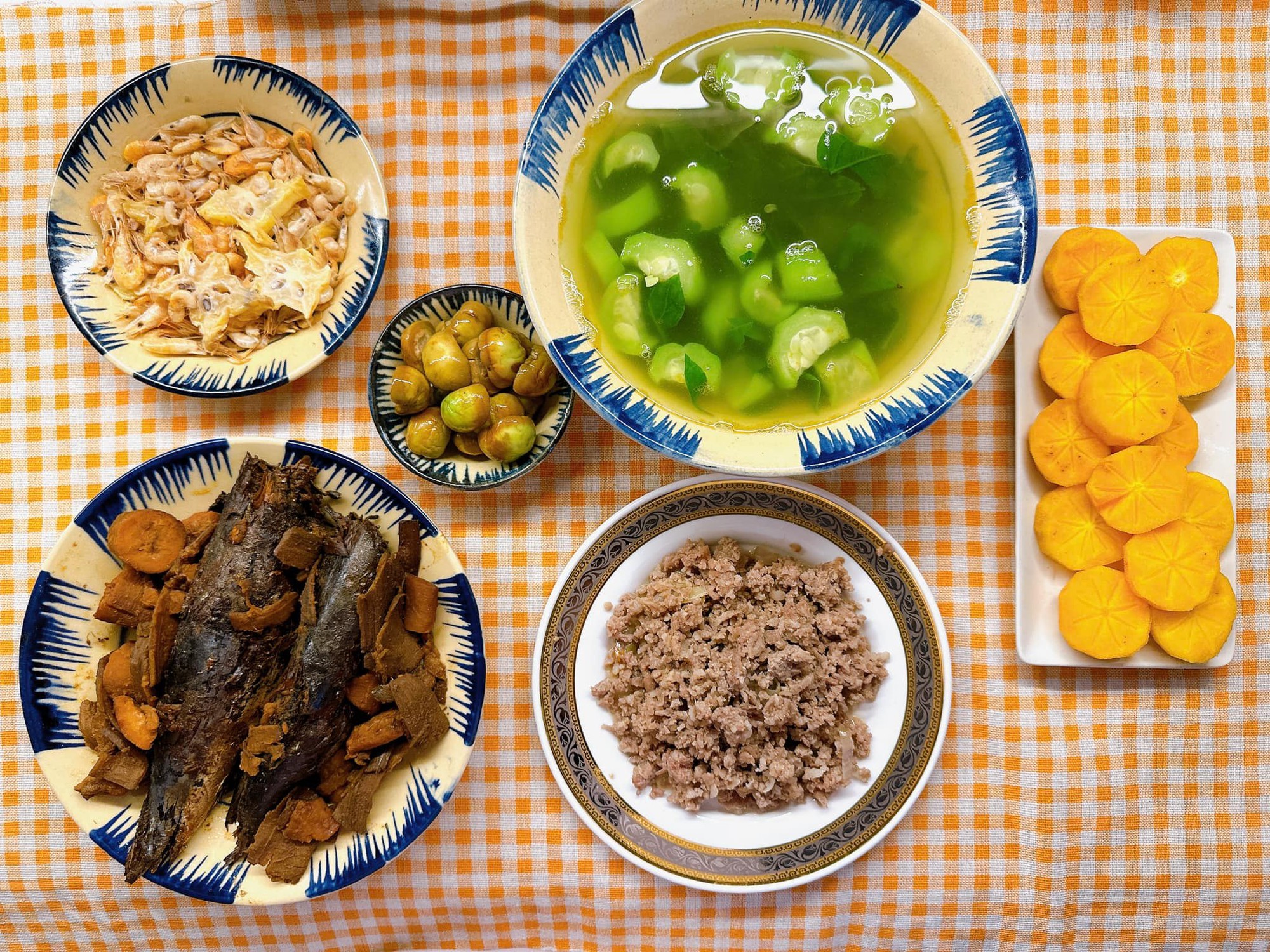 Loạt mâm cơm cho bà đẻ của 1 mom ở Hà Nội khiến hội chị em bỗng nhiên "thèm"... ở cữ- Ảnh 10.