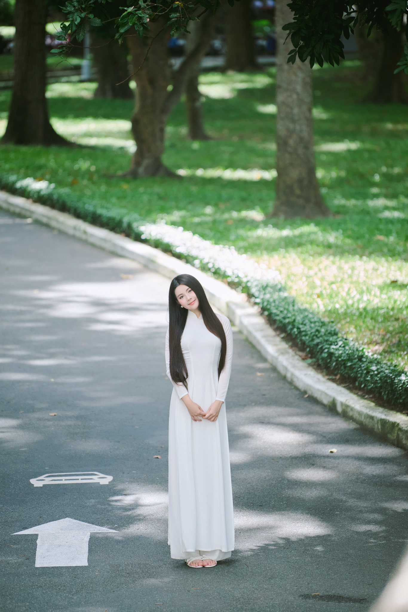 Ái nữ MC Quyền Linh khoe chân dài, dáng xinh, diện đồ bóng rổ rộng thùng thình vẫn xinh bất chấp- Ảnh 6.