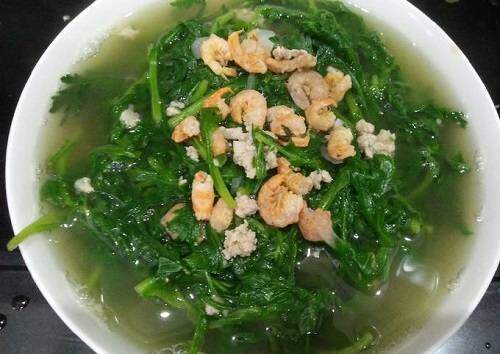 Cây dại mọc đầy bờ rào xưa không ai "ngó", nay thành đặc sản dân phố thích mê, giá 100.000 đồng/kg- Ảnh 2.