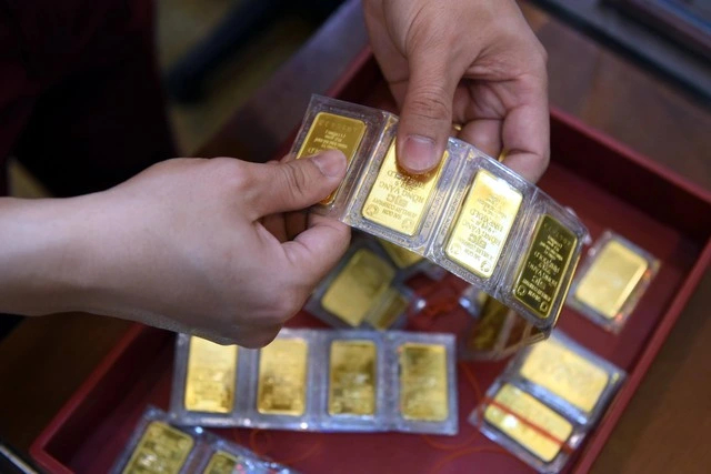 Vàng leo 1 mạch không nghỉ, nhà đầu tư nhớn nhác: 