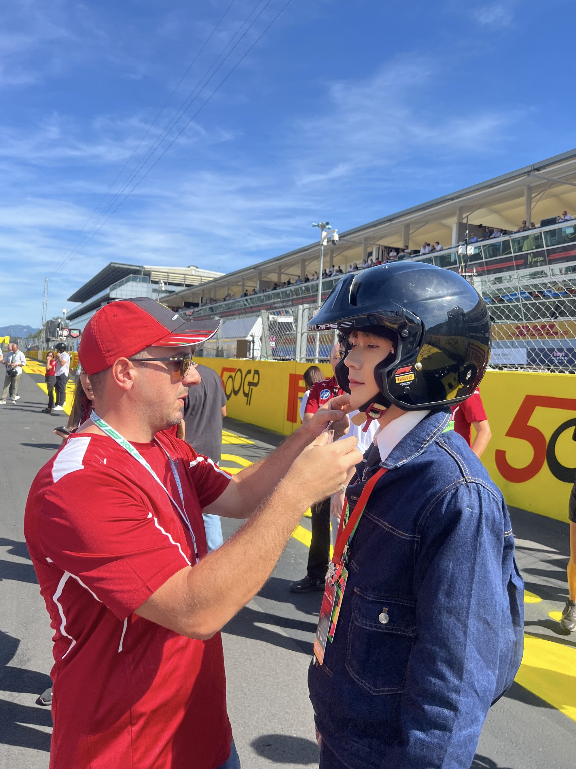 Quang Hùng MasterD tại F1 Grand Prix x Ferrari ở Ý: Visual Quang Hùng MasterD tại F1 Grand Prix x Ferrari ở Ý: Visual