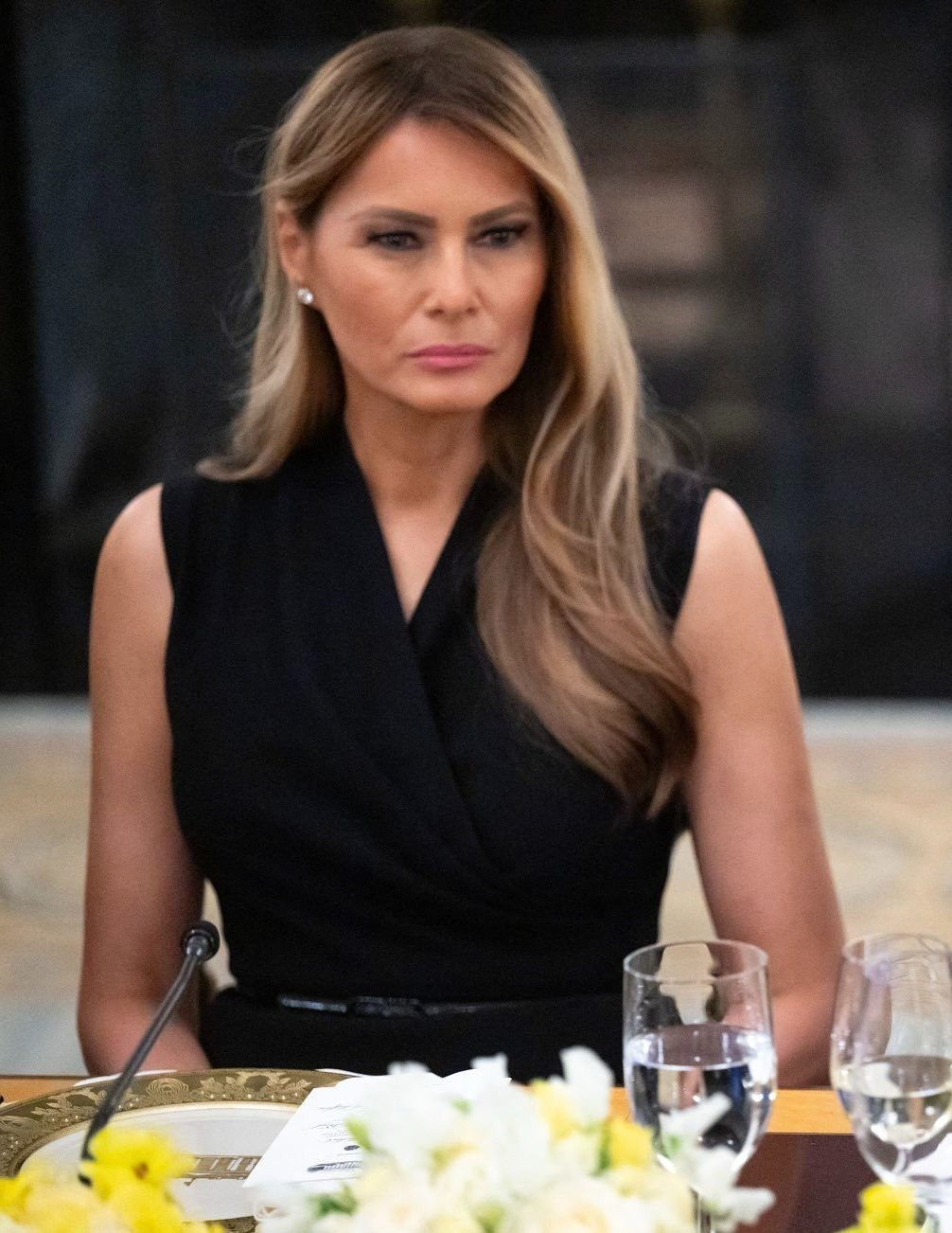 Phong cách quyền lực của bà Melania Trump- Ảnh 3.