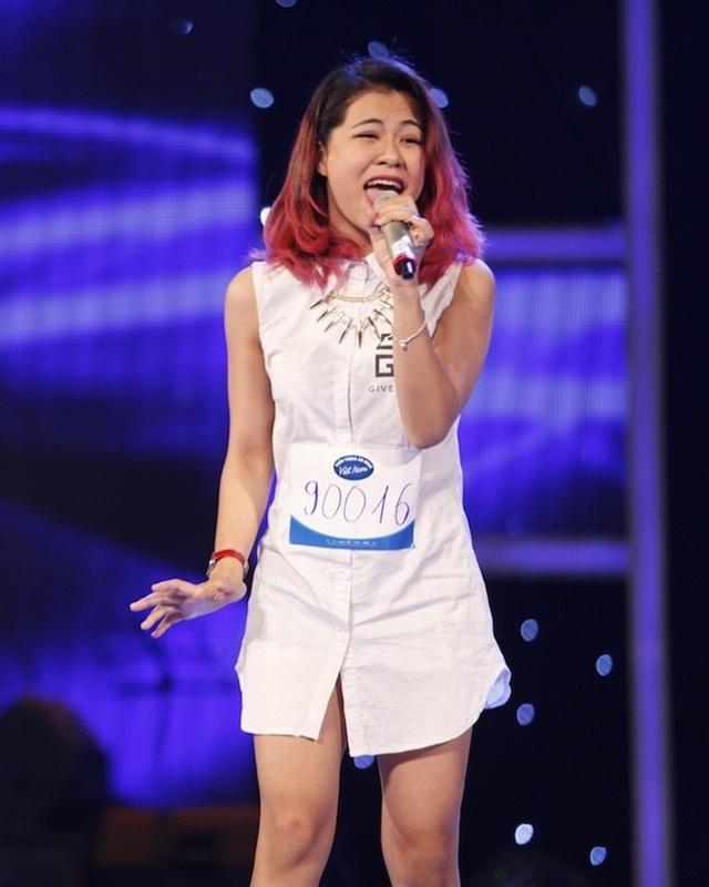 Nữ ca sĩ bị phòng trà từ chối nay đắt show bậc nhất, nhan sắc sau 10 năm vướng nghi vấn “đập đi xây lại”- Ảnh 1.