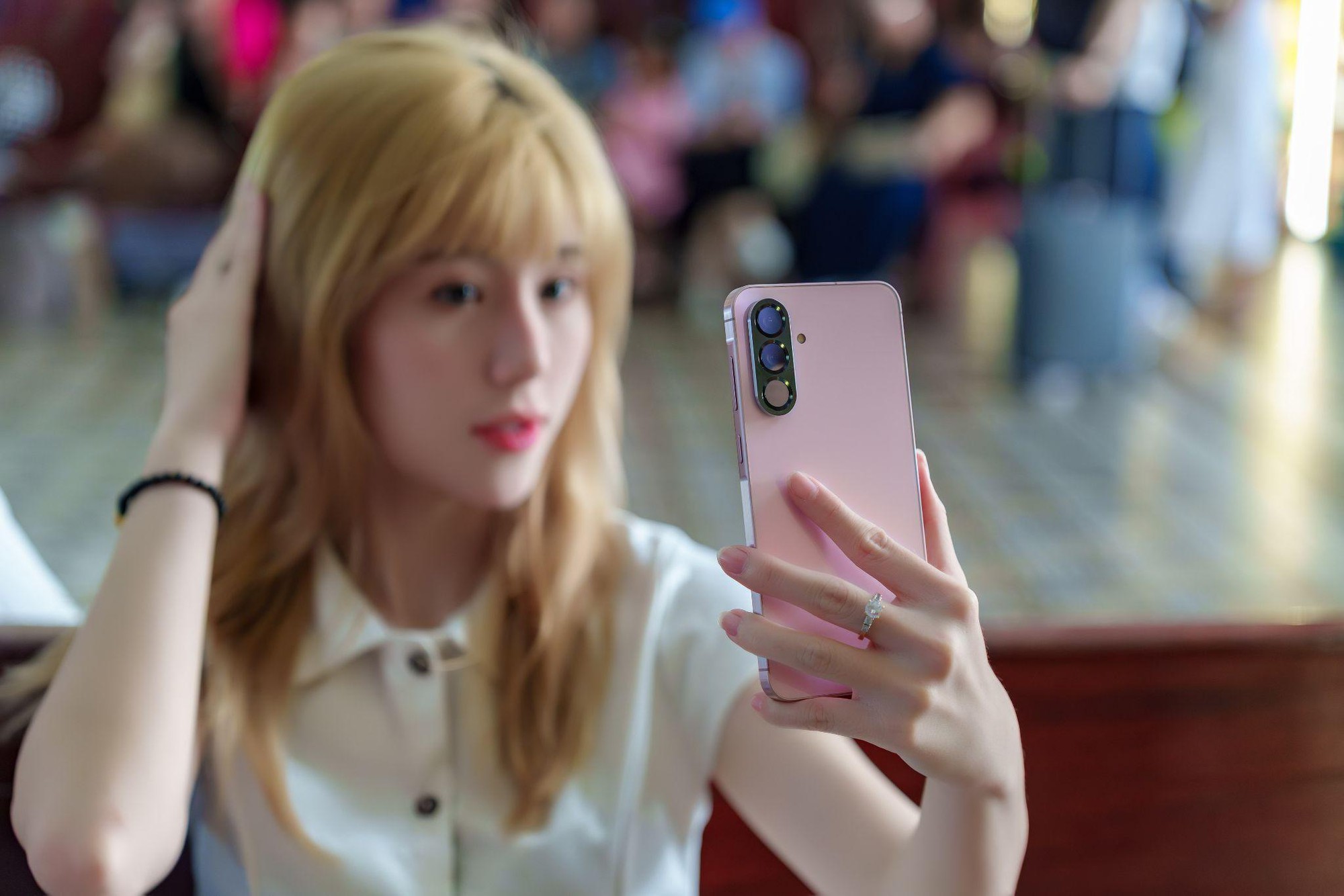 Xứng danh “cục vàng” của ba mẹ với loạt quà Vu Lan do Gemini Live trên Galaxy A56 5G gợi ý- Ảnh 4.