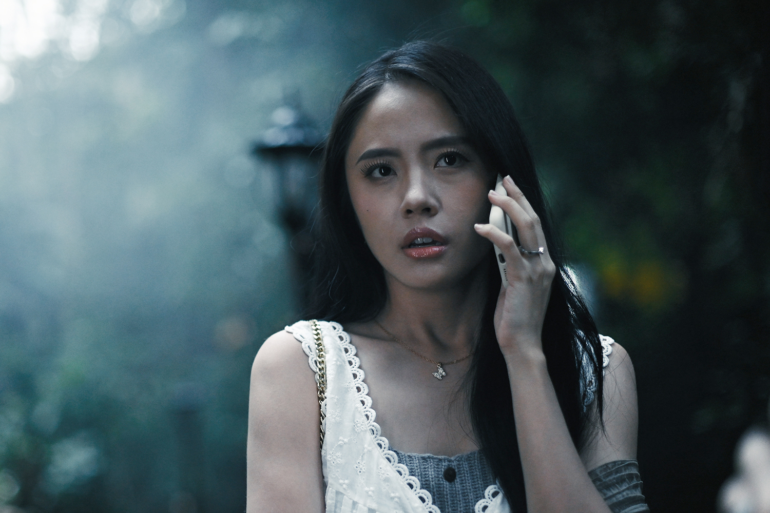 Chưa thấy ai càng ác càng đẹp gấp bội như mỹ nhân Việt này: Nhan sắc ma mị tràn màn hình, xứng đáng nhận 1000 like- Ảnh 1.